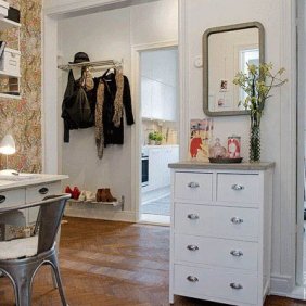 ���s���l�����ɫ�{ ���¼Ҿ��b��