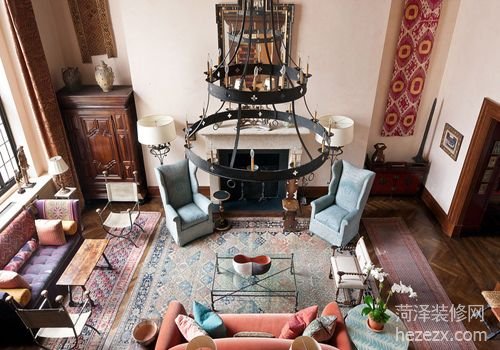 �ڠt��߅����һ����˹������Ⱦ��̺����߅����һ�����ޒ�̺��������O(sh��)�Ж|���L��ĵ�̺